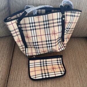 NWOT Burberry lookalike tote